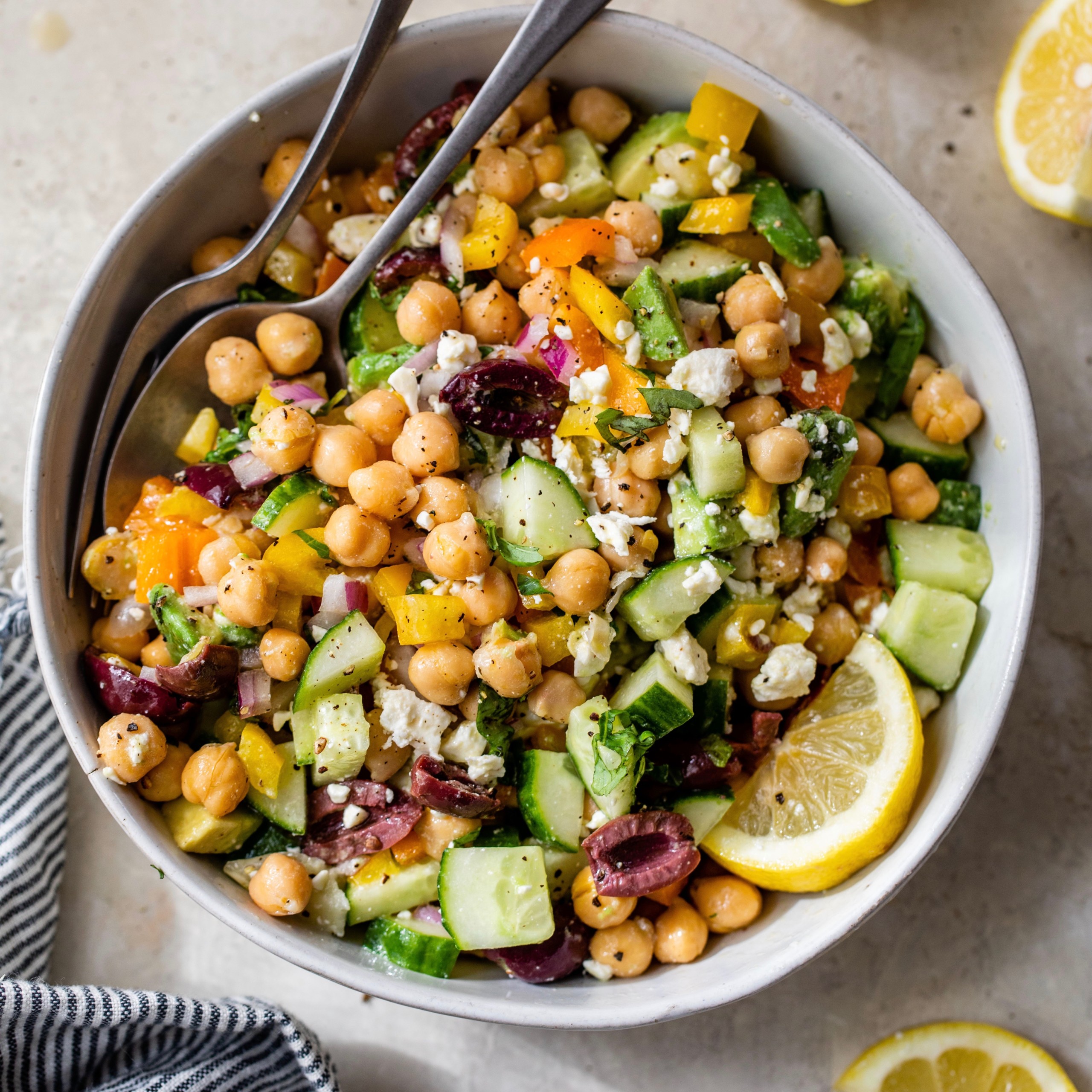 Minute Mediterranean Chickpea Salad: Your Summer Essential